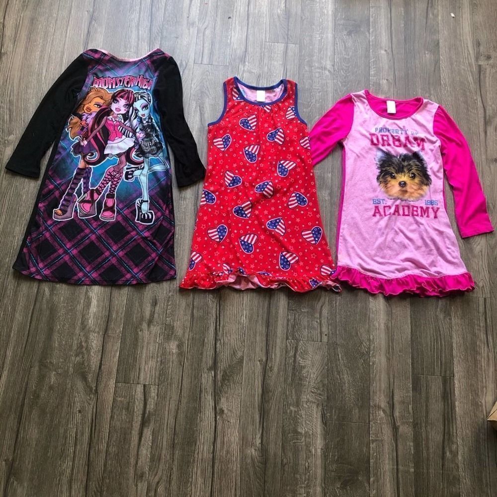 *3 for $25* Girls size 7/8 Nightgown Assortment Bundle